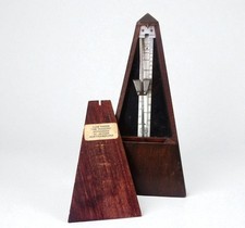 Vintage French Maelzel Paquet Metronome – Brass Pendulum, Wood Pyramid, 1950s