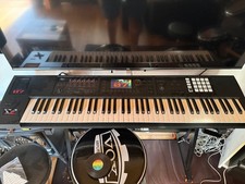 Roland FA07 Fantom Synth