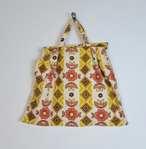 Vintage 1950s daisy print - 1950s,