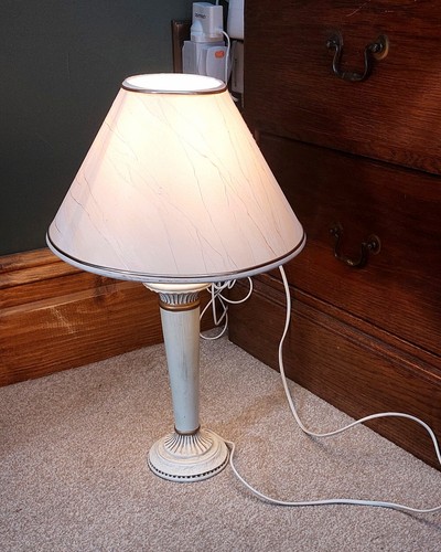 Beautiful vintage table lamp - beautiful,