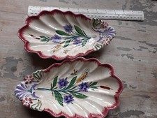 2 charming French scalloped