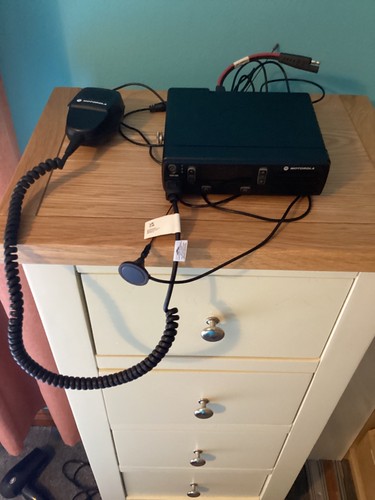 Motorola 1400 two way radio - motorola, dm