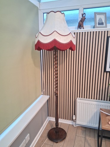 Victorian half barleytwist - half,