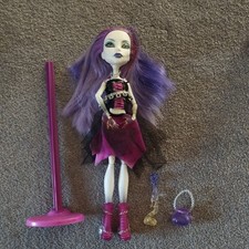 Monster High Spectra