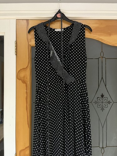 Oasis dress medium - medium, new