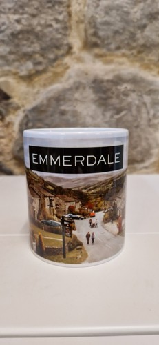 Emmerdale series fan cup - series,