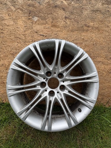 Bmw series e60 e61 - 5, style
