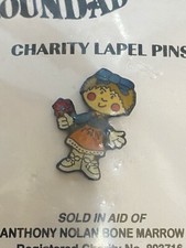 THE MAGIC ROUNDABOUT FLORENCE LAPEL PIN BADGE BONE MARROW TRUST 1998 