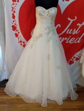 Wedding dress size 8 ivory taffeta/org Justin Alexander see measurement chart, X
