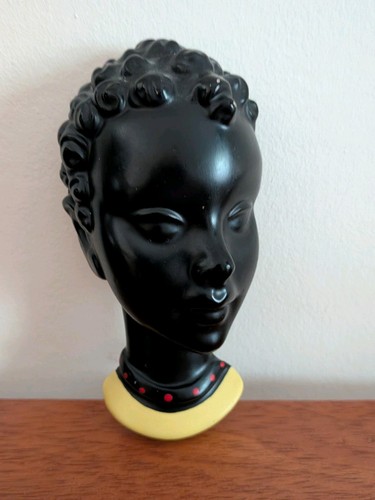 Vintage 1950s chalkware wall - vintage,