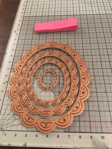 Spellbinders nesting scallop