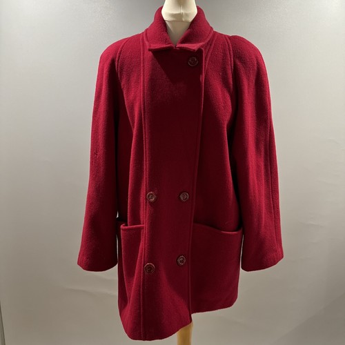 Classic woman red woollen