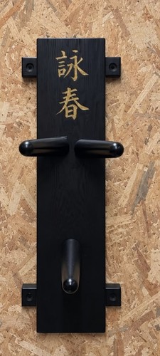 Wing chun wooden dummy - wing,