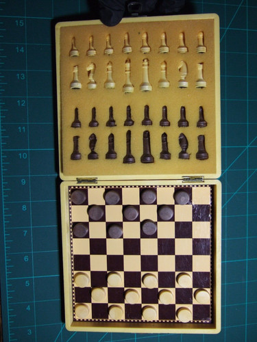 Travel chess set - , spanish