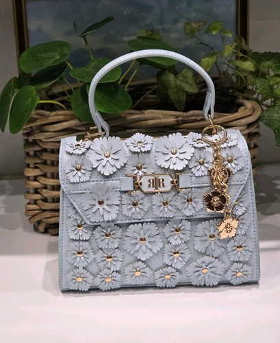 River island blue flower - river, 3d