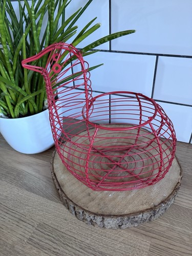 Red wire chicken egg - chicken,