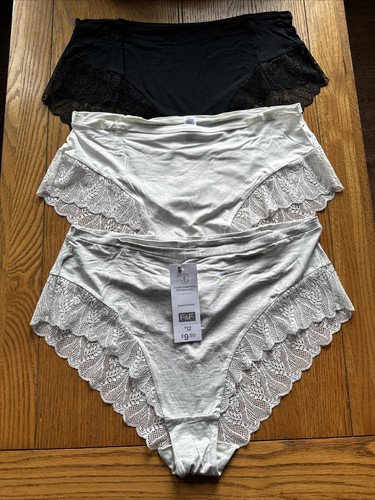 Pair of full breif - of,