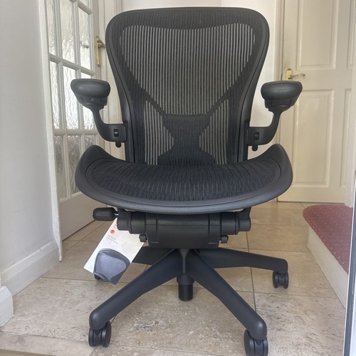Herman miller aeron chair - herman,