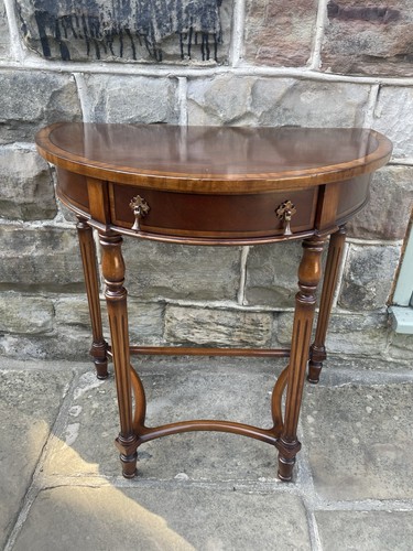 Quality walnut single draw - walnut,