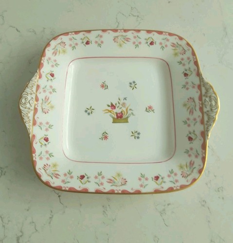 Wedgwood bianca cake - cake, plate