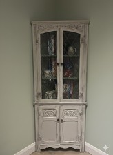 Old Charm Corner Display