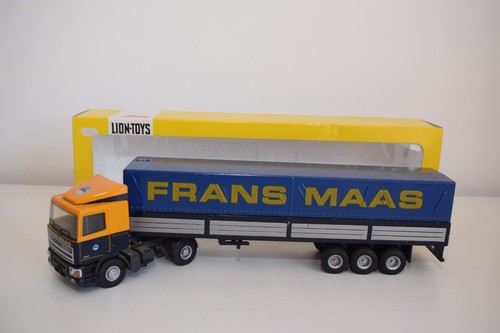 C15 lion car - 1:50,
