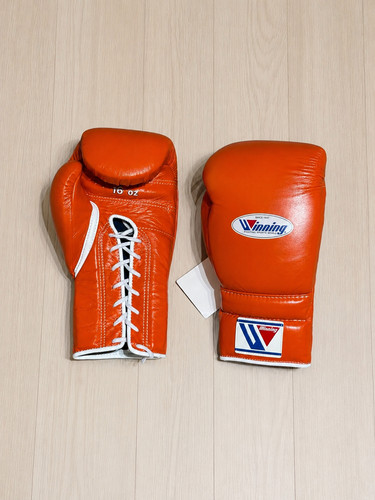 Winning lace boxing gloves - winning,