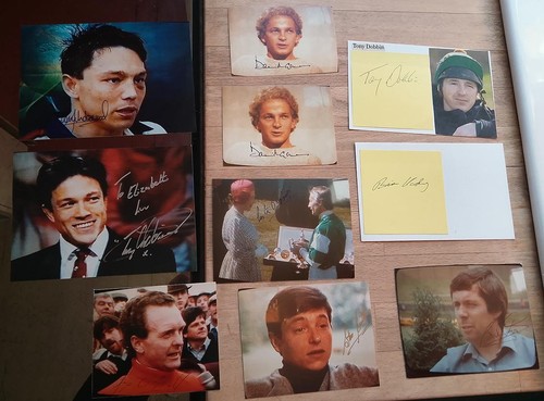 Signed photos autographs - 10,