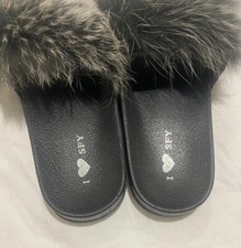 2 Pairs Fur Trimmed Slider Slippers