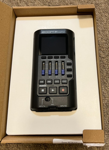 Zoom track handheld mixer - zoom,