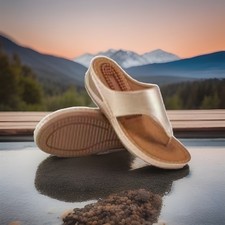 Womens Massage Flip Flip Gold