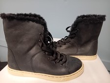 UGG Croft Luxe Quilt Black