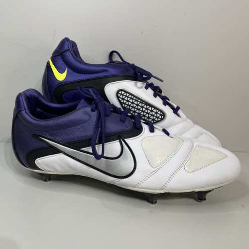 Nike ctr360 maestri 2011 - ii,