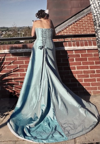 Amanda wyatt wedding dress - amanda,