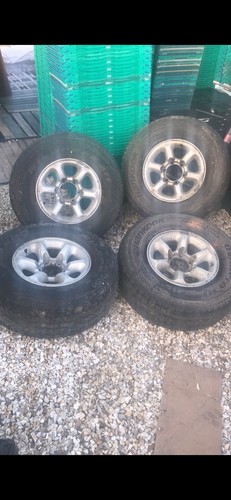 Mitsubishi shogun wheels with