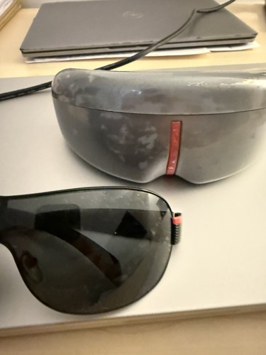 Prada sunglasses black frame - black,
