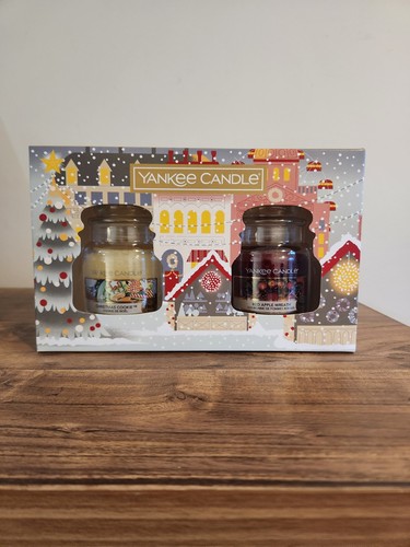 Christmas yankee candle two - candle,