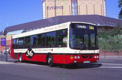 35mm slide volvo b10b p366uug - volvo,