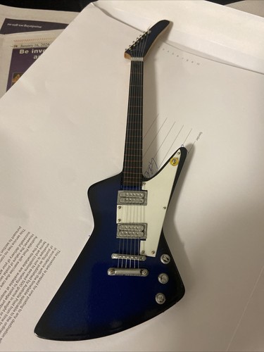 Miniature gibson explorer - miniature,