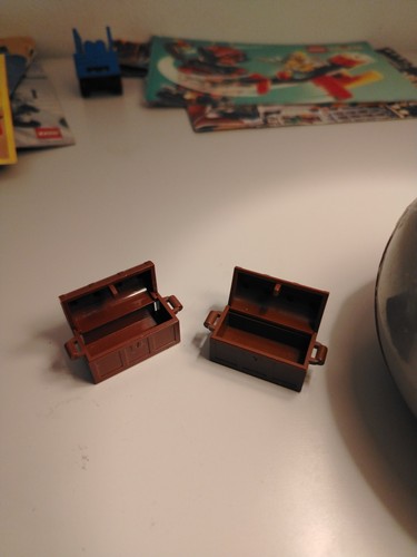 Lego treasure chest brown - lego,