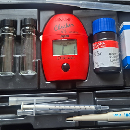 Hanna instruments hi758 - hanna,