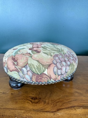 Vintage round tapestry - vintage,