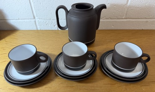 Hornsea contrast cups saucers - hornsea,