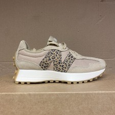 NEW BALANCE 327 Trainers Size