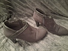 Roberto Vianni Grey Ankle Boots - Size 39 / 6 Side Zip - 3.5 Inch Heel