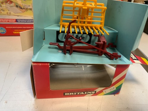Britains farm push off - britains.1:32.farm.push,