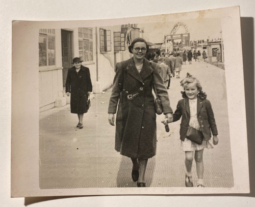 Walking picture rhyl - rhyl, north