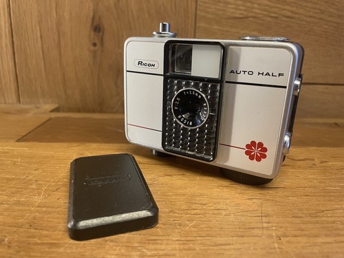Near mint new light seal - mint,