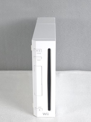 Broken nintendo wii video game - nintendo,