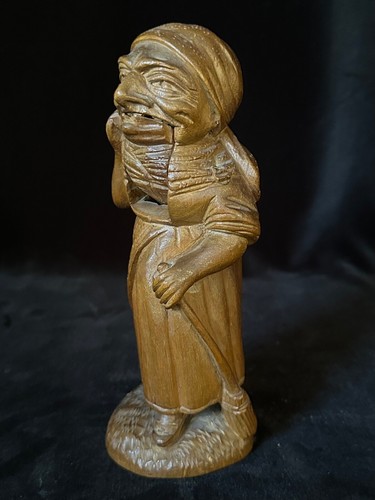 Standing woman with broom - standing,